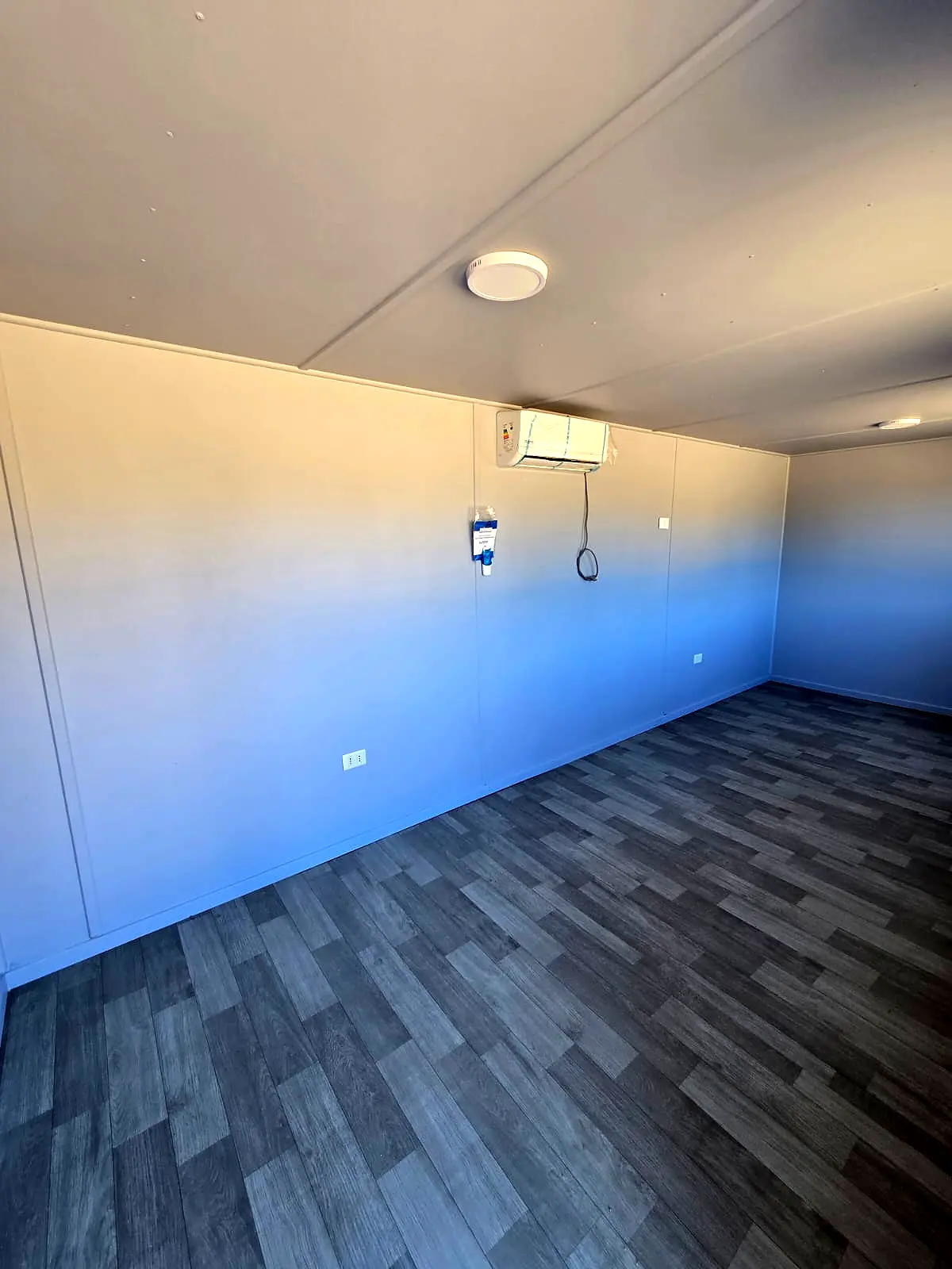 Interior terminado de módulo sanitario